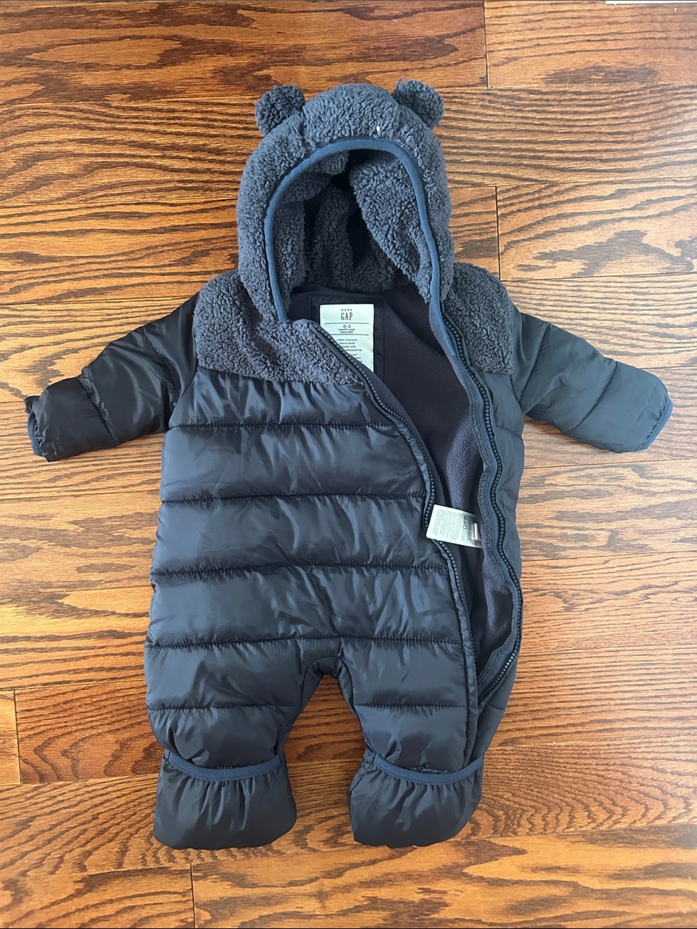 GAP Navy baby puffer winter snowsuite